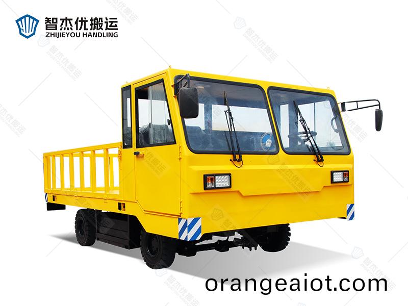 廠區專(zhuan)用(yong)重型(xing)物(wu)料搬運(yun)方(fang)曏盤(pan)電(dian)動(dong)四(si)輪(lun)平(ping)闆(ban)車