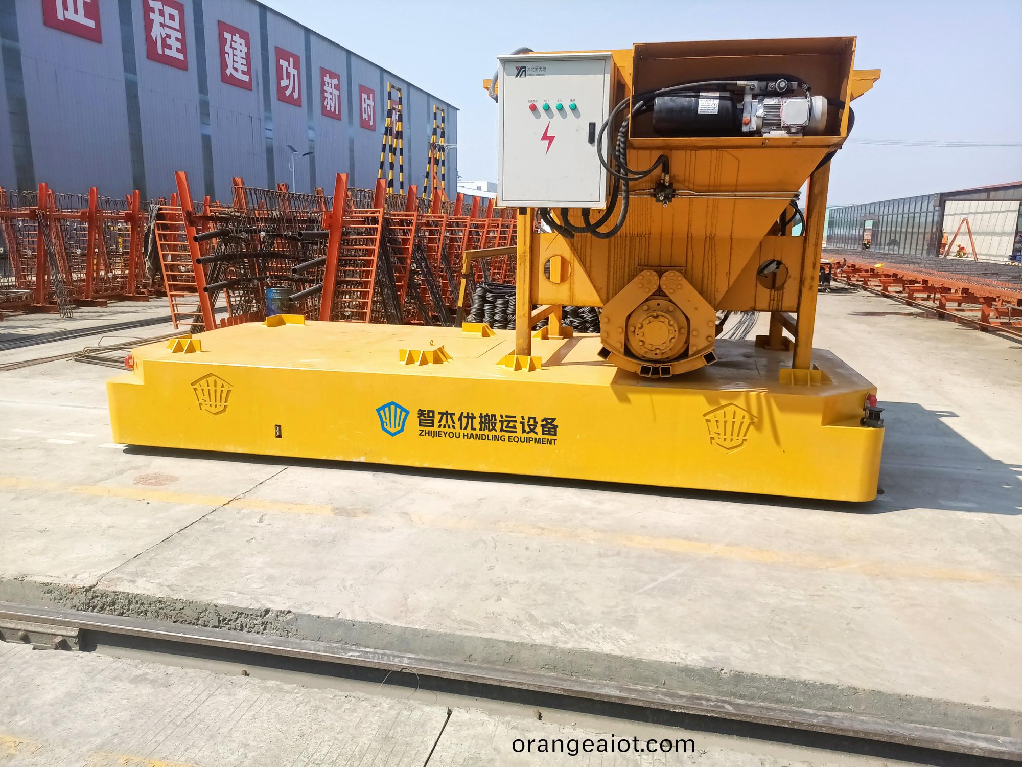 河北某大(da)型(xing)機(ji)電(dian)製造企(qi)業定製(zhi)AGV磁條(tiao)導航搬運(yun)車投入(ru)使用(yong)